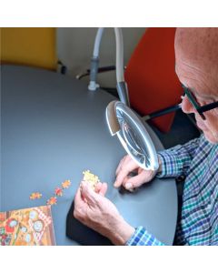 MAGnificent Pro on clamp magnifying LED lamp