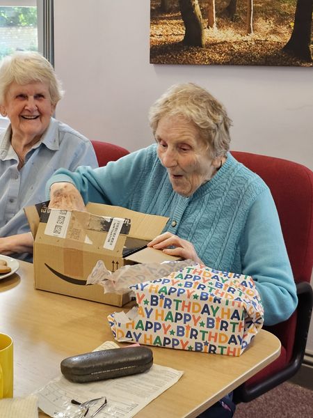 Knit & Natter